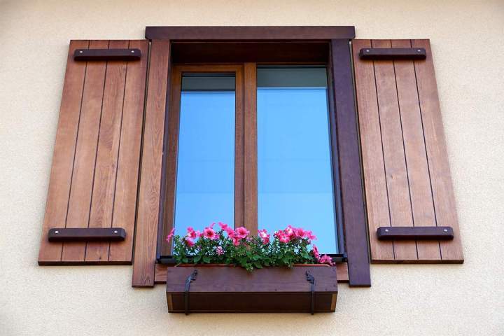 Portes et fenêtres, Saint-Sauveur